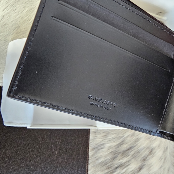 NWT! Authentic Givenchy Leather Wallet - Picture 7 of 8